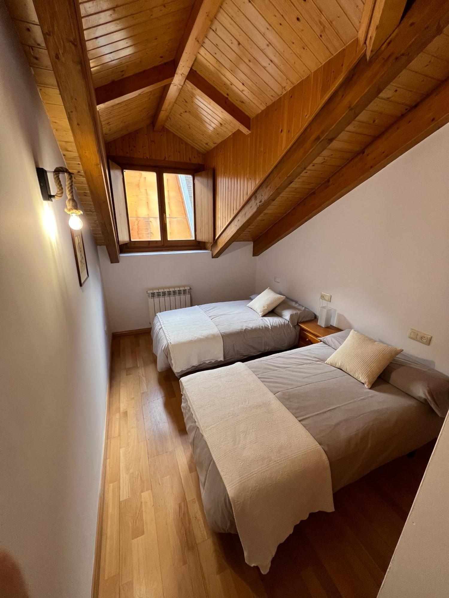 Apartament Casa La Muga Benasque Zewnętrze zdjęcie