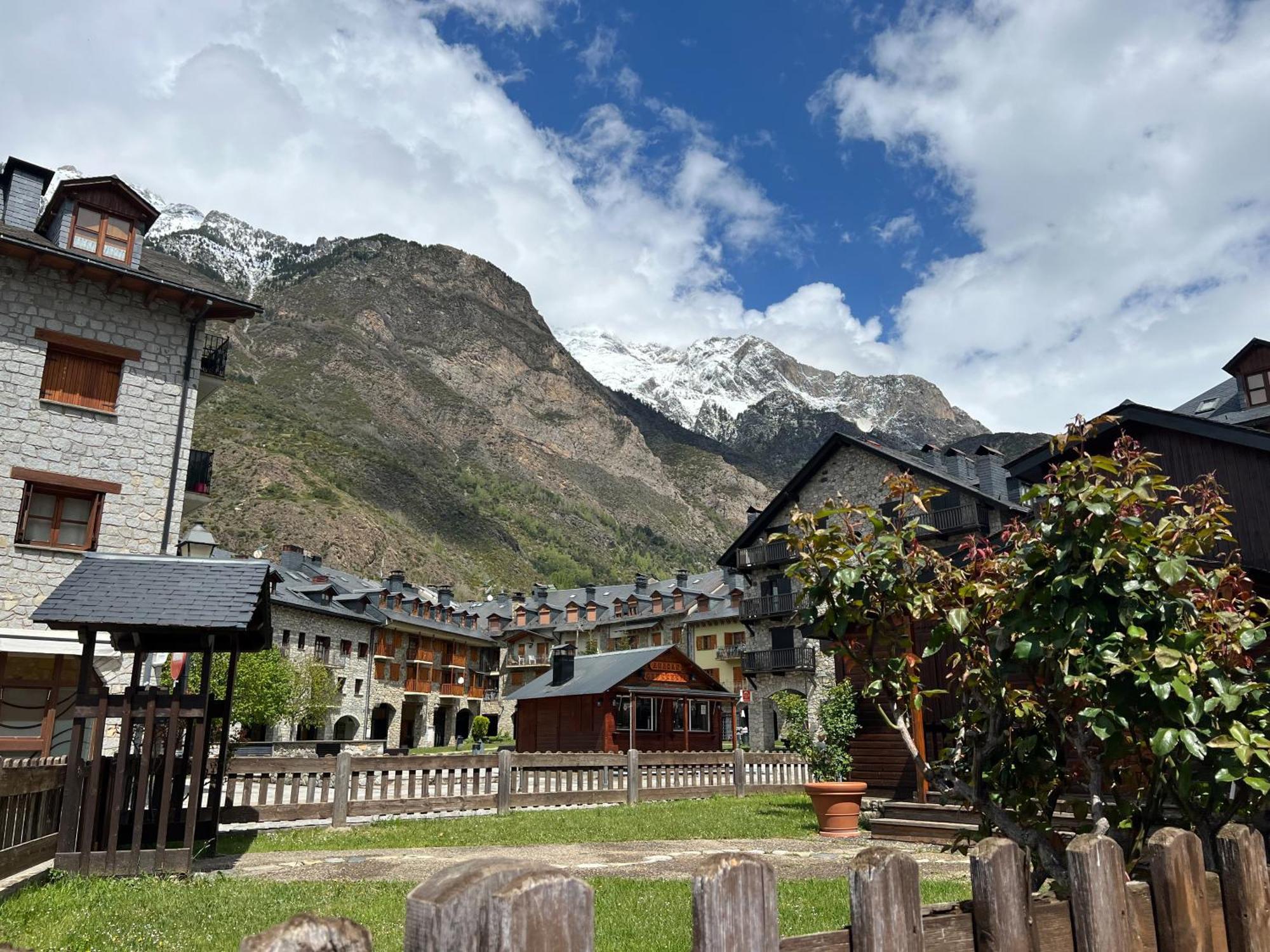 Apartament Casa La Muga Benasque Zewnętrze zdjęcie