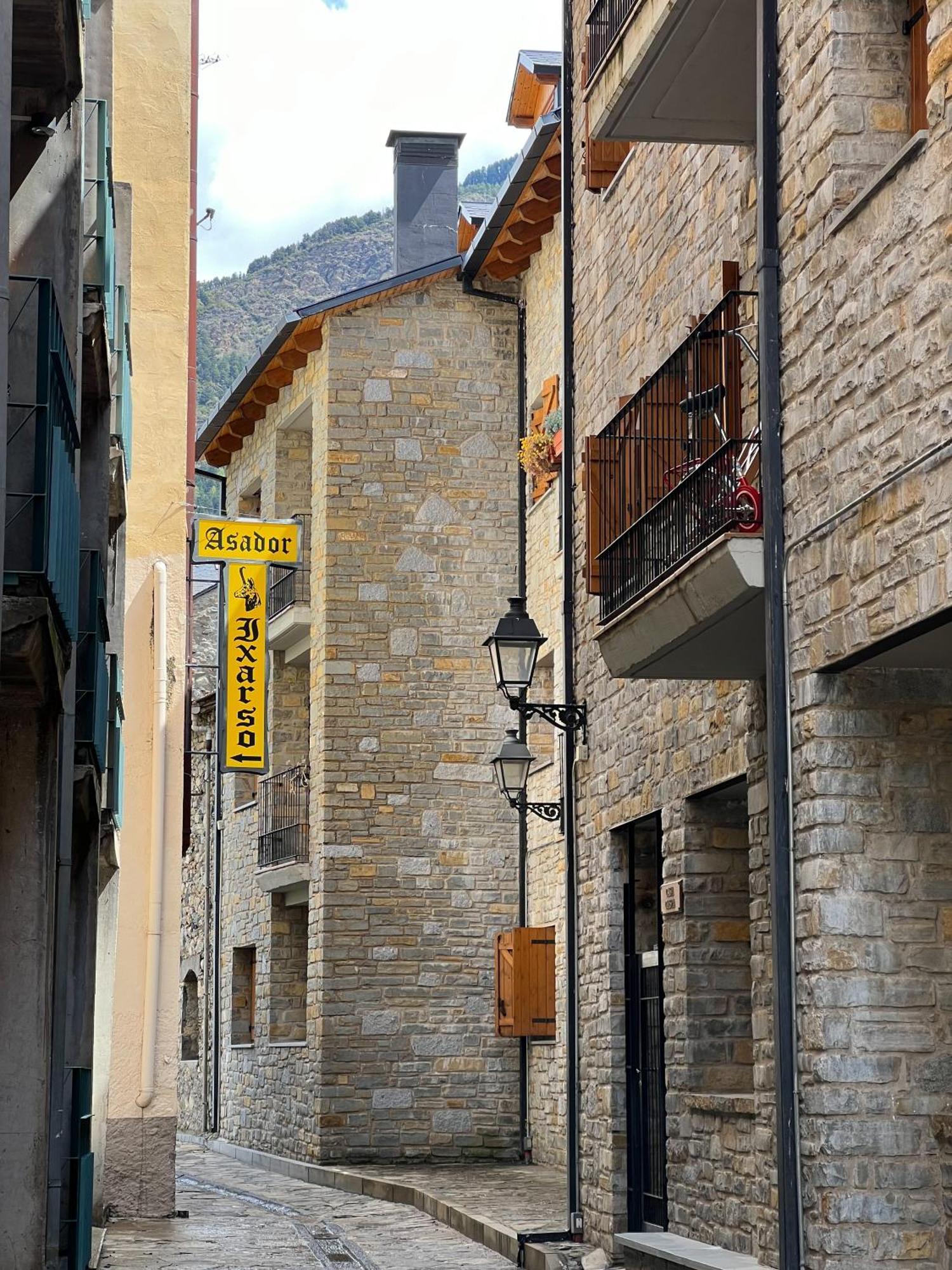 Apartament Casa La Muga Benasque Zewnętrze zdjęcie